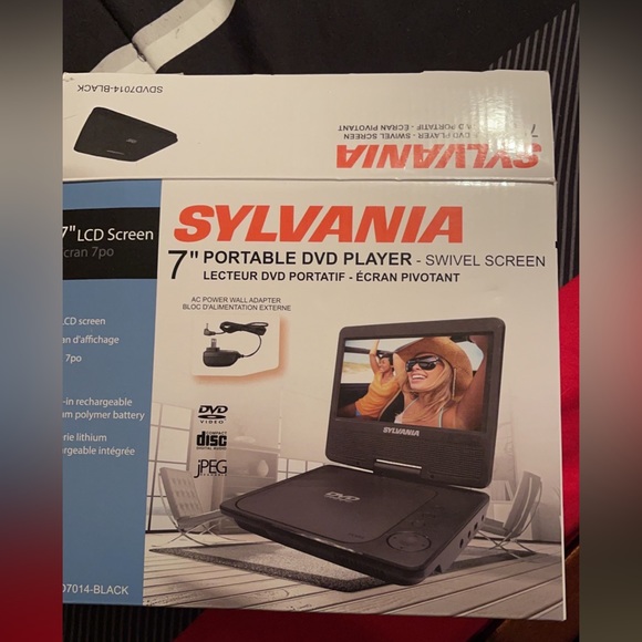 Sylvania portable dvd player - Picture 1 of 3